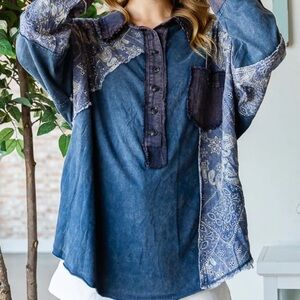Oli & Hali Blue Button Down Oversized Patchwork Shirt. Size Large. NWOT.